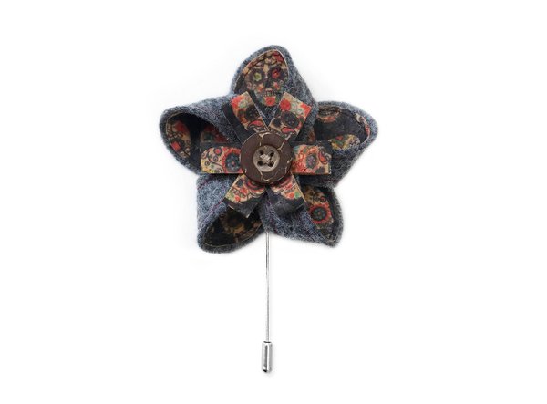 MAY-TIE Boutonniere | 100% new wool | Style: Black Skull