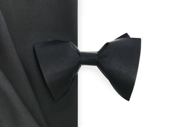 MAY-TIE BlackLine silk bow tie | black | Premium Teardrop