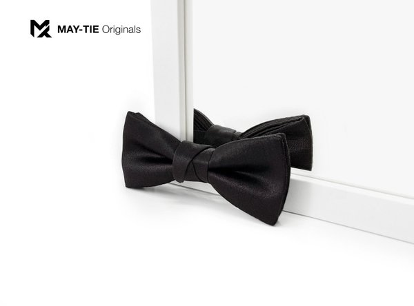 MAY-TIE BlackLine Junior bow tie | Silk + Linen | Set with pocket square | Butterfly Self Tied Look